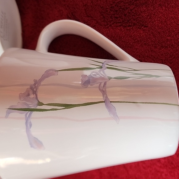☆Set of 4 Corelle Coordinates Stoneware. Shadow Iris Design. Coffee/Tea Mugs.☆ - Picture 3 of 8